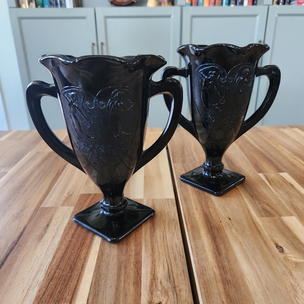 1930's Black Amethyst Glass Loving Cup Trophy Vase - Snake Dance